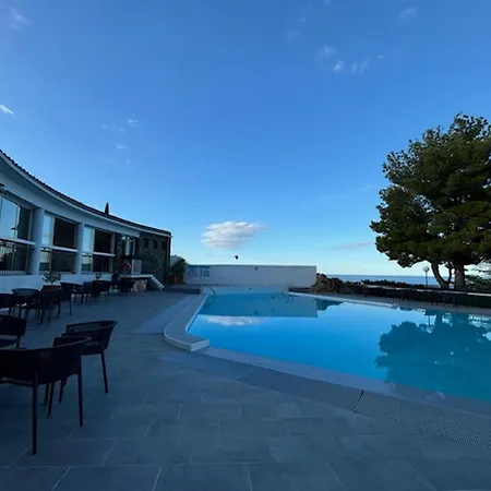 Charmante Maison Securisee Avec Piscine A - Fr-1-309-454 Collioure